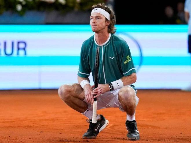 年轻球员的 年轻球员的