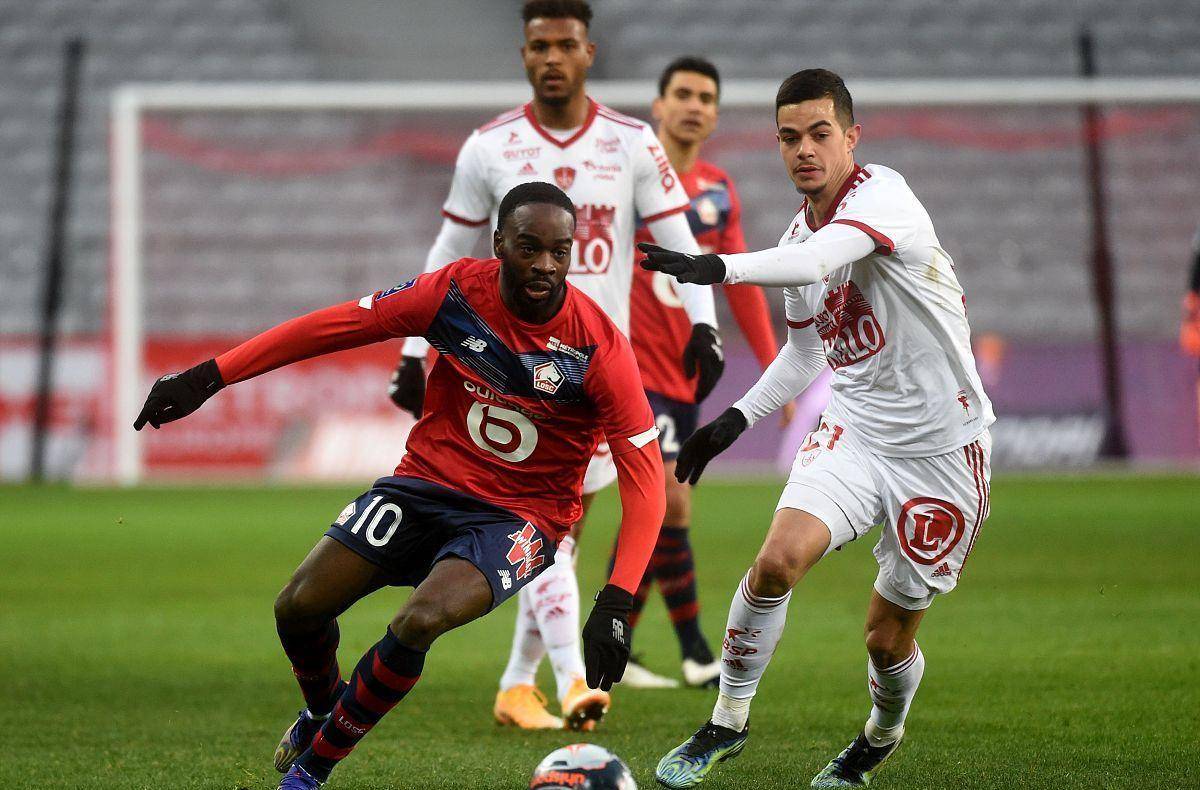 击败了俄罗 击败了俄罗